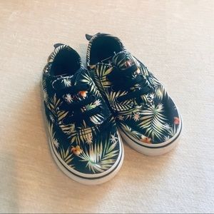 🆕 size 8 Toddler Vans (Tropical Print)